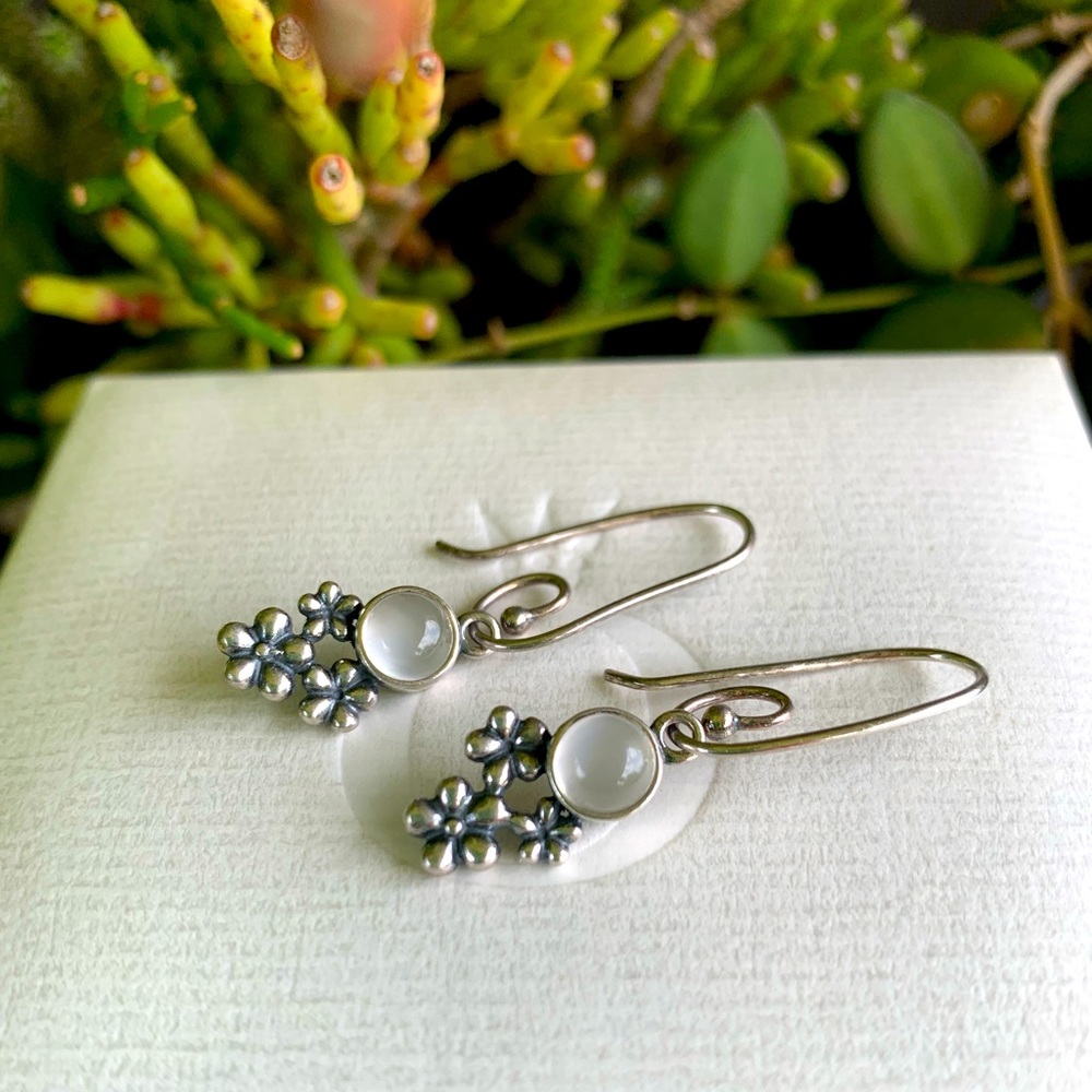 Vintage Pandora Moonstone Compose earrings